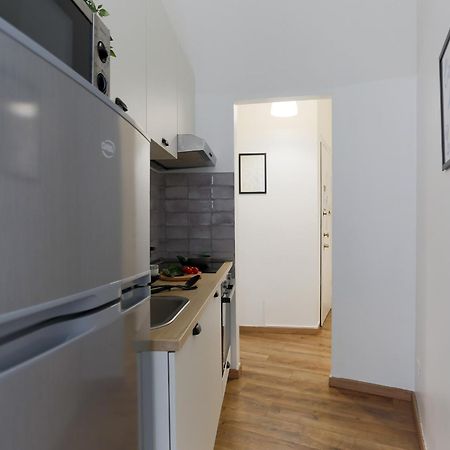 The Best Rent - Cozy Two-Bedroom Apartment Near Colonne S Lorenzo 밀라노 외부 사진
