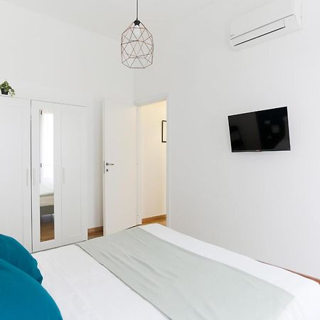 The Best Rent - Cozy Two-Bedroom Apartment Near Colonne S Lorenzo 밀라노 외부 사진