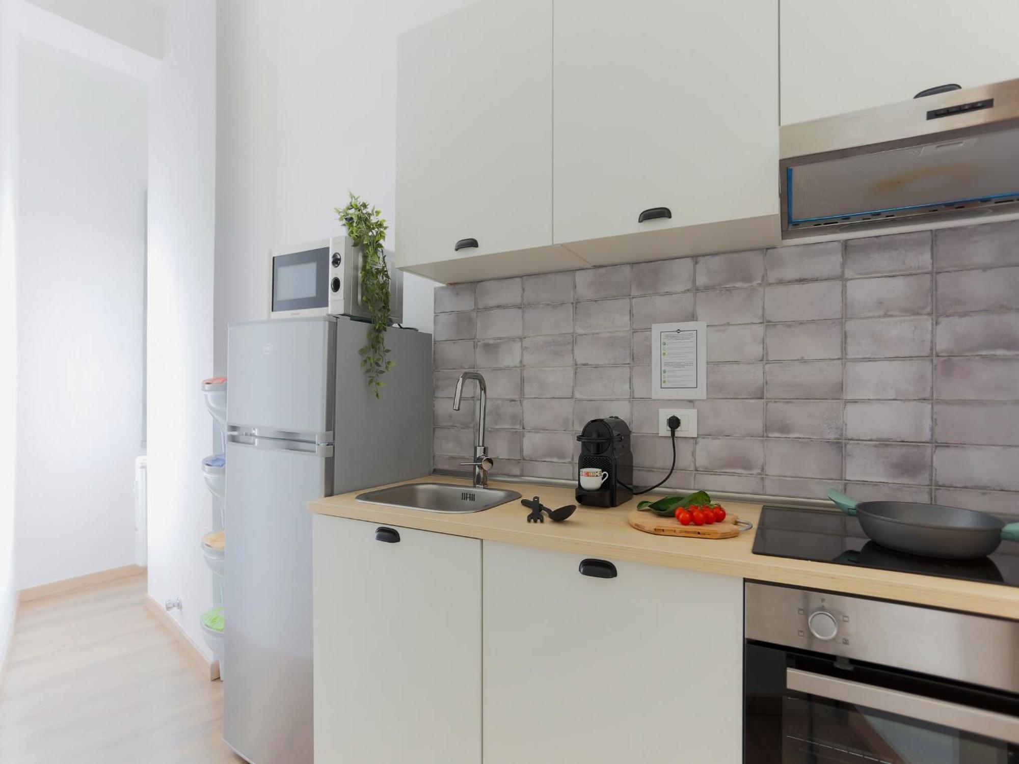 The Best Rent - Cozy Two-Bedroom Apartment Near Colonne S Lorenzo 밀라노 외부 사진